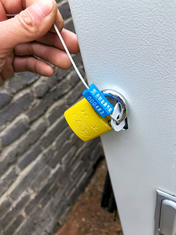 洛阳阿尔法无功补偿装置施工现场